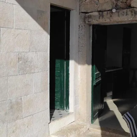 Ferienhaus Robinson Mili *